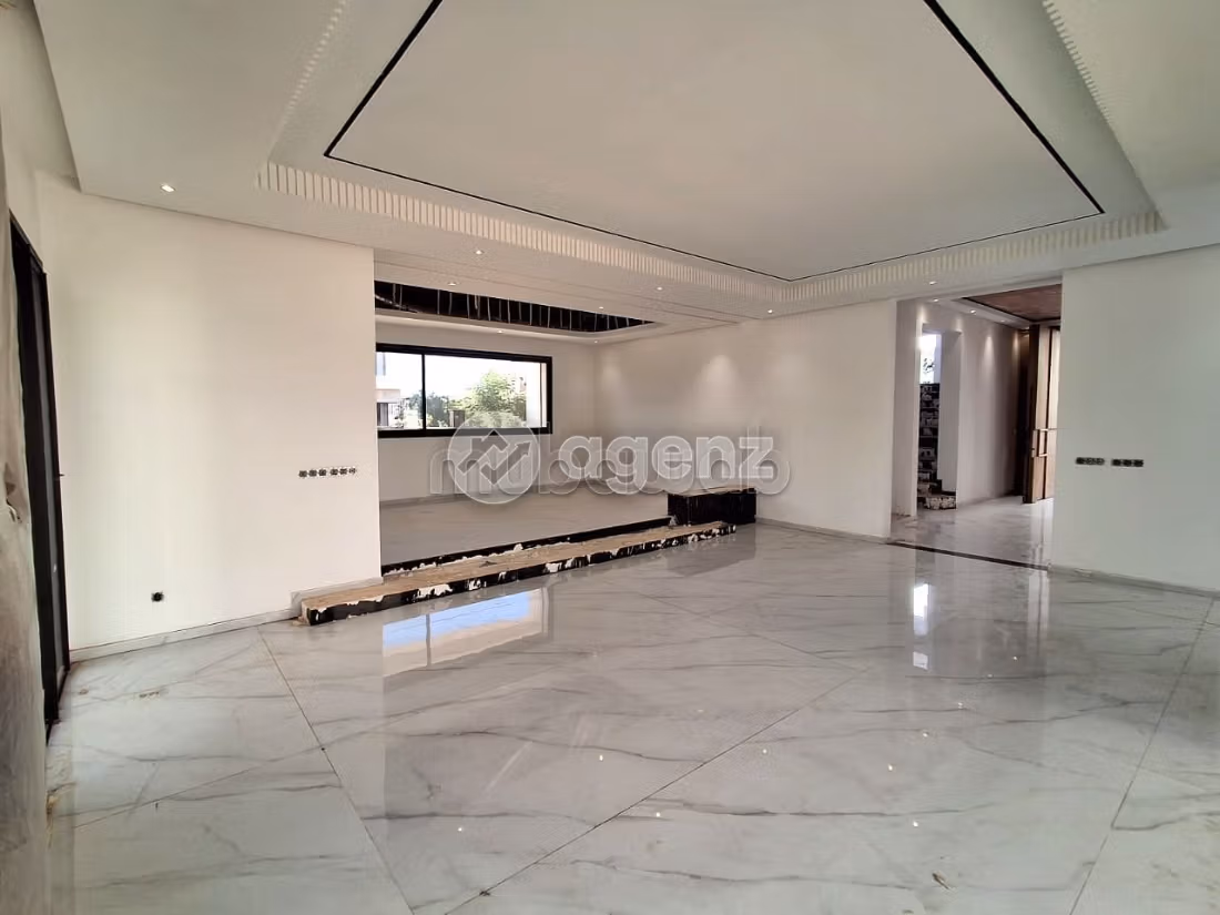 Villa à vendre 607 m², 7 chambres Ville Verte Bouskoura