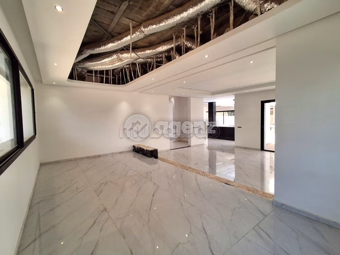 Villa à vendre 607 m², 7 chambres Ville Verte Bouskoura