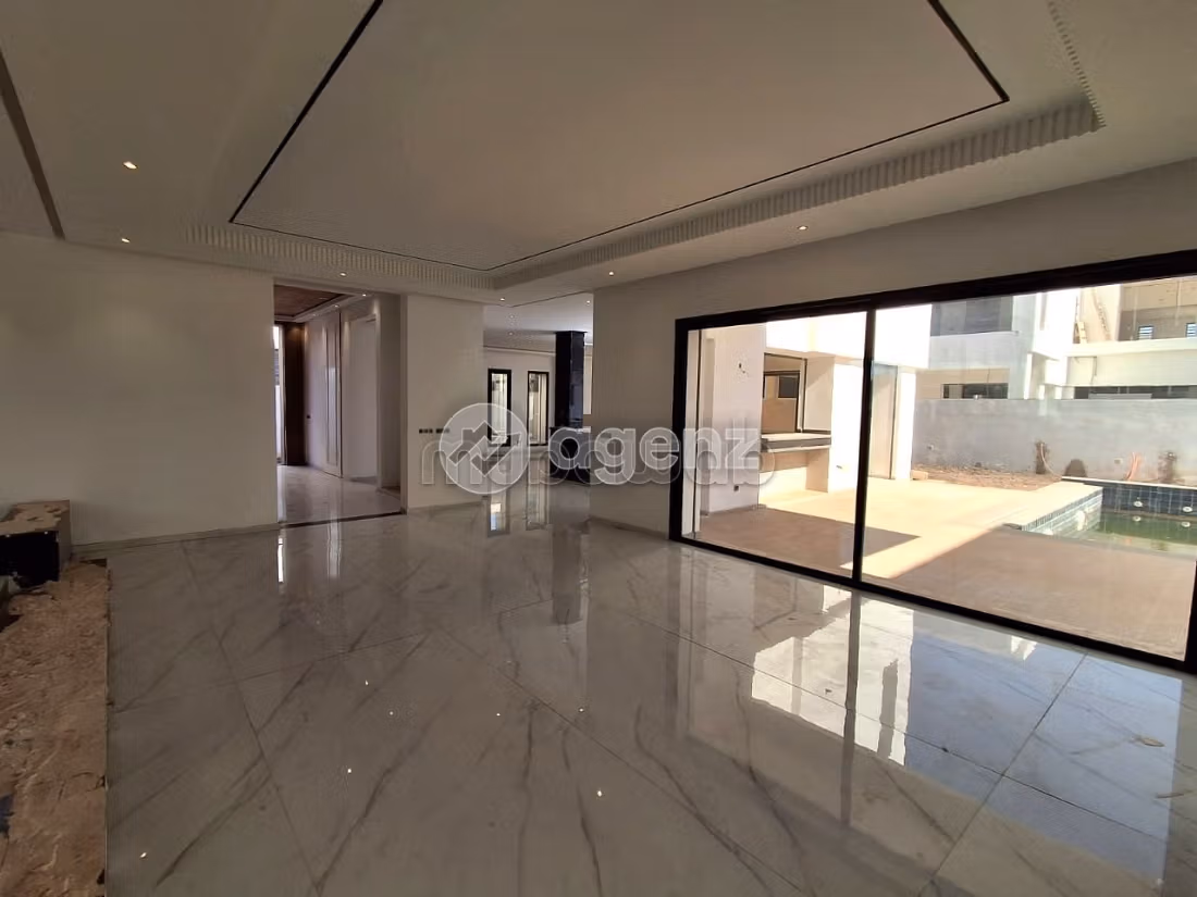 Villa à vendre 607 m², 7 chambres Ville Verte Bouskoura