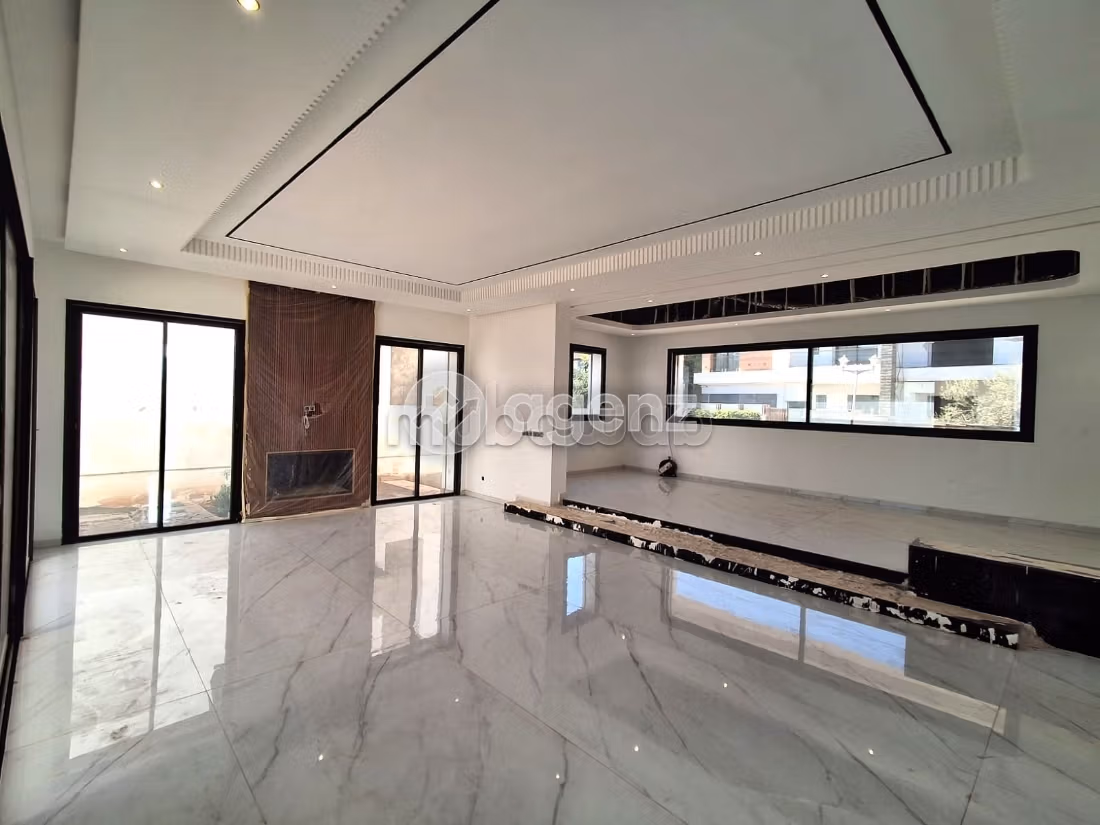 Villa à vendre 607 m², 7 chambres Ville Verte Bouskoura