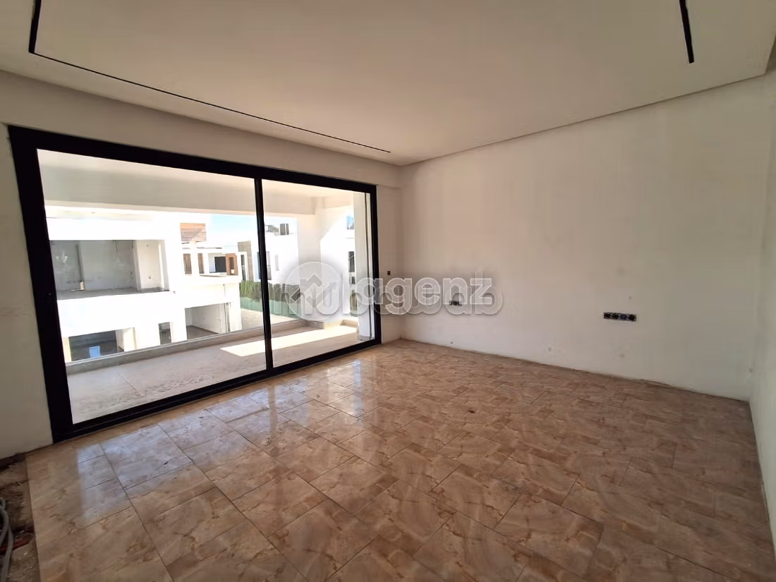 Villa à vendre 607 m², 7 chambres Ville Verte Bouskoura