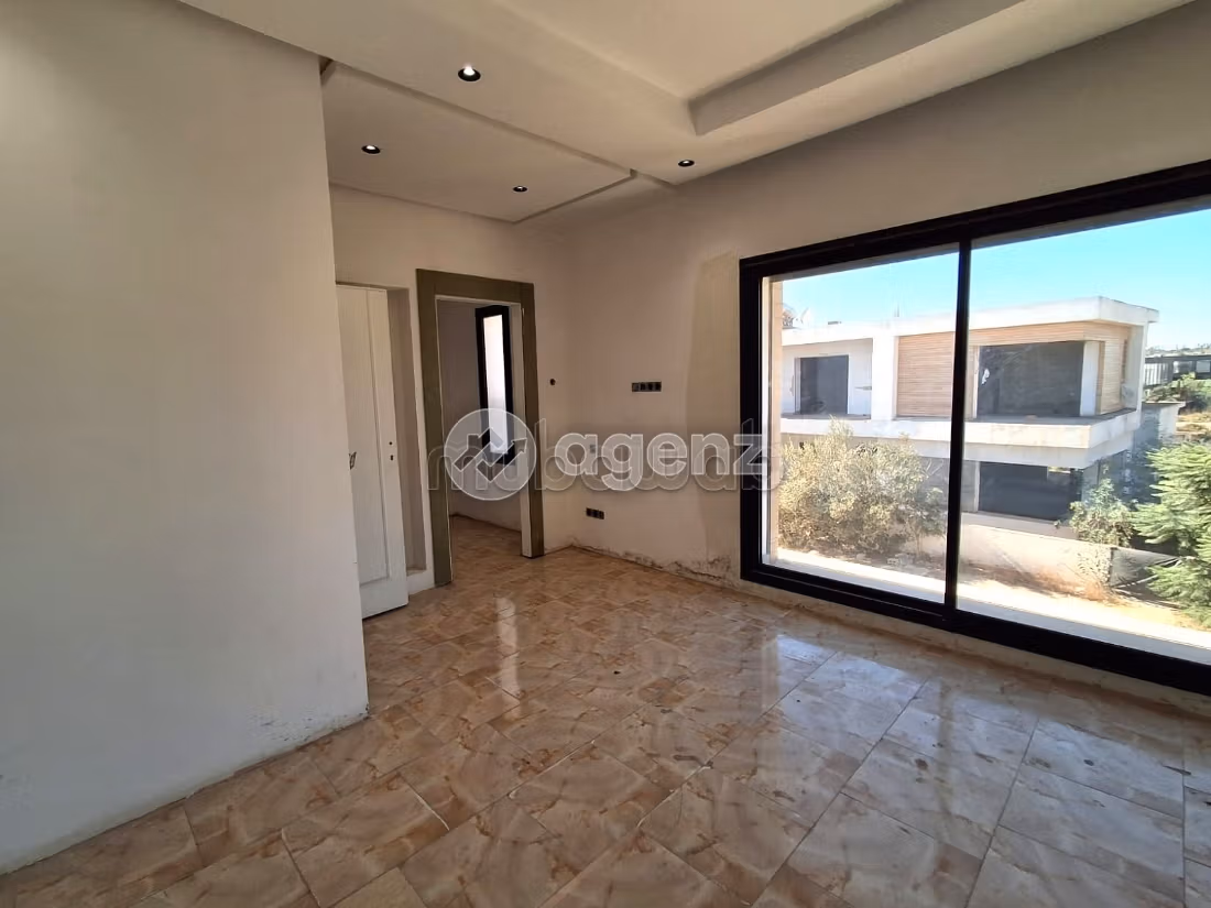 Villa à vendre 607 m², 7 chambres Ville Verte Bouskoura