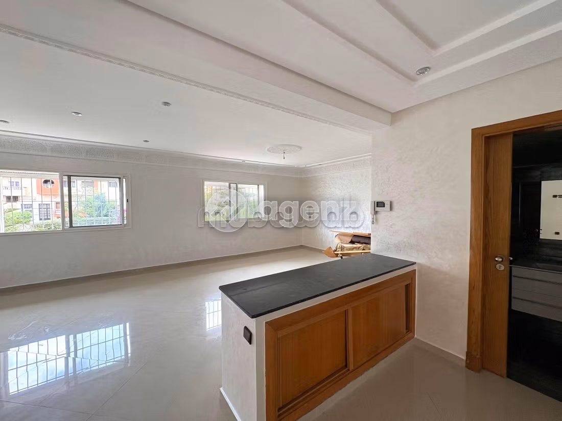Duplex à vendre 212 m², 4 chambres Oulfa Casablanca