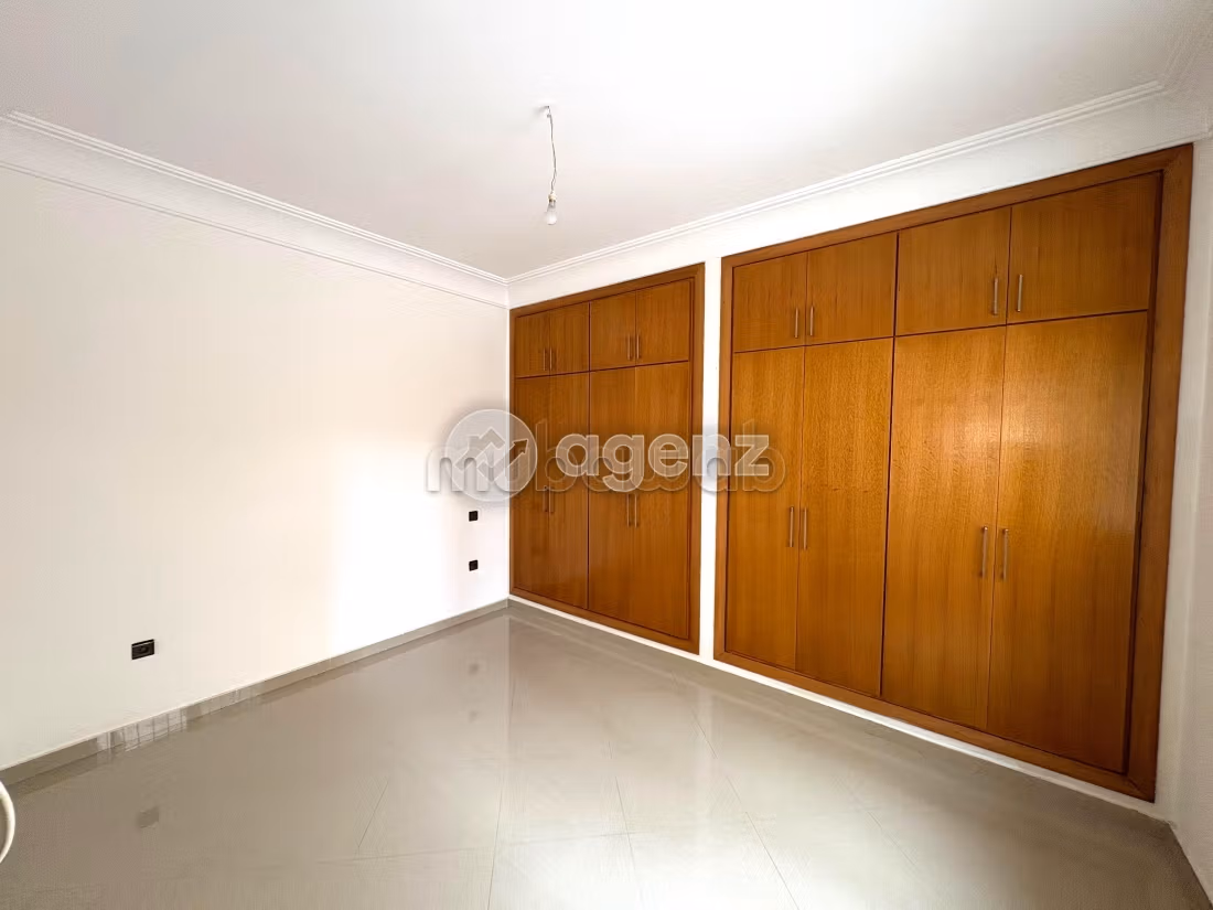Duplex à vendre 212 m², 4 chambres Oulfa Casablanca