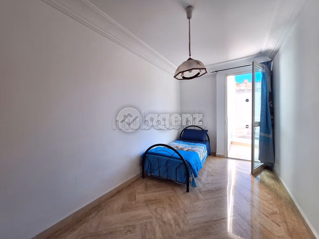 Villa à vendre 1 317 m², 6 chambres 
Racine Casablanca