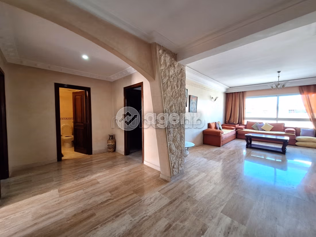 Villa à vendre 1 317 m², 6 chambres 
Racine Casablanca