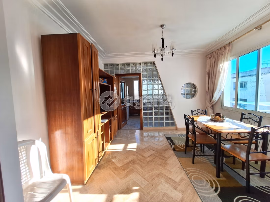 Villa à vendre 1 317 m², 6 chambres 
Racine Casablanca