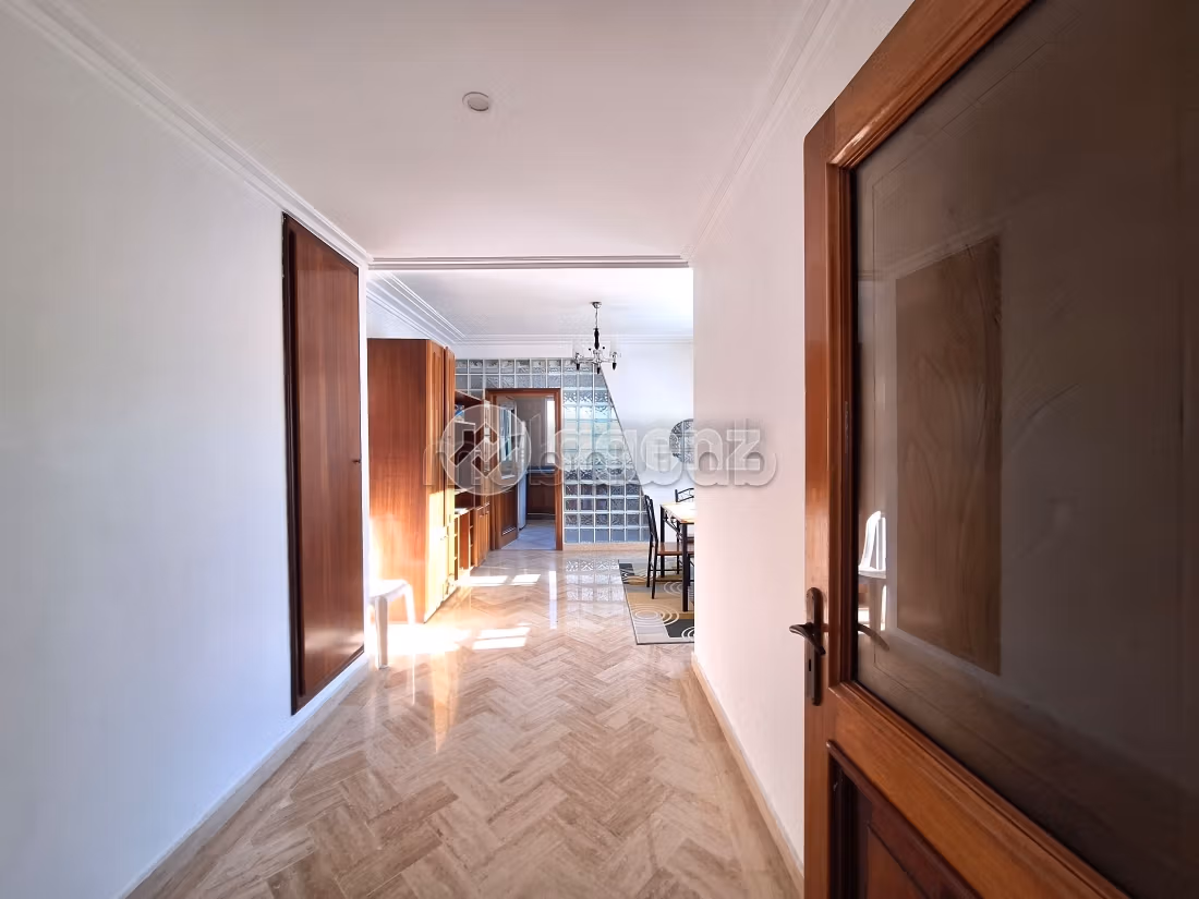 Villa à vendre 1 317 m², 6 chambres 
Racine Casablanca