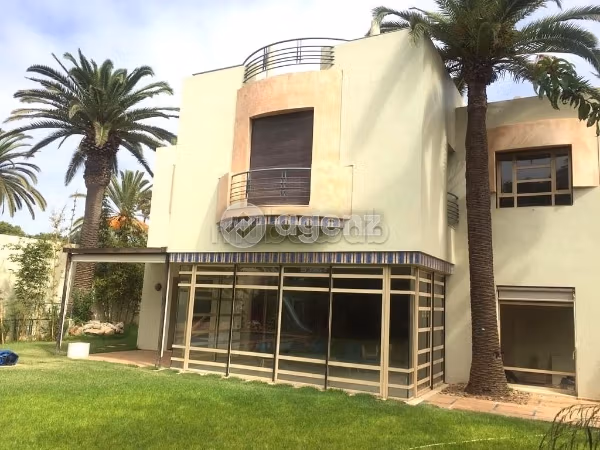 Villa à vendre 1 012 m², 5 chambres Ain Diab Casablanca