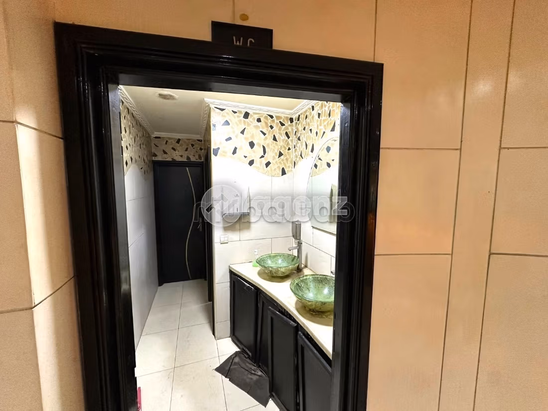 Commerce à vendre 500 m² Hay Chrifa Casablanca