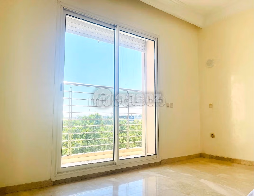 Appartement à vendre 103 m², 3 chambres Oasis Casablanca — 2