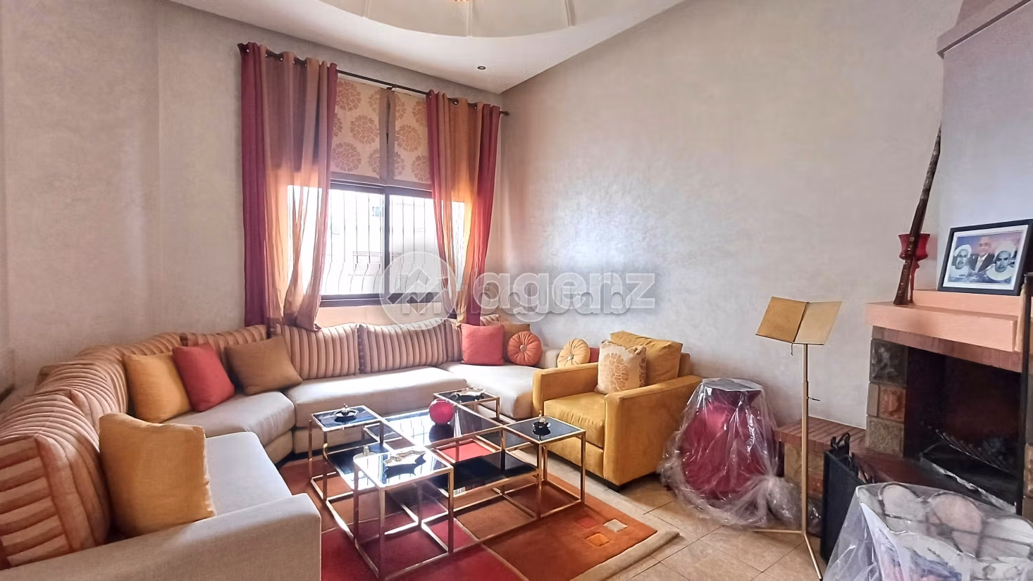 Magnificent villa for sale in Californie. 4 beautiful rooms. Carpark and garden