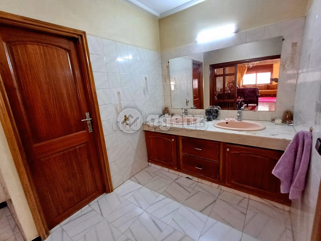 Fabulous apartment for sale in Saada. 3 lovely rooms. Fitted kitchen