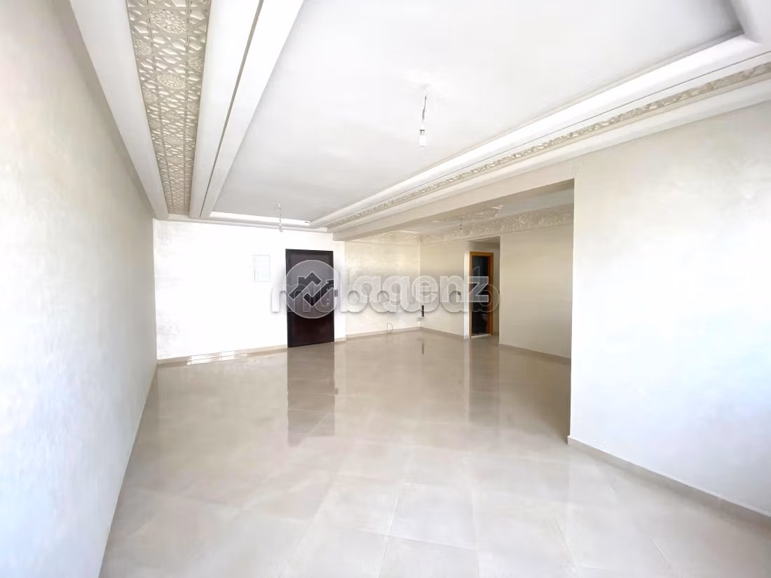 Splendido appartamento in vendita a Victoria. Superficie di 130 m². Ascensore e terrazzo
