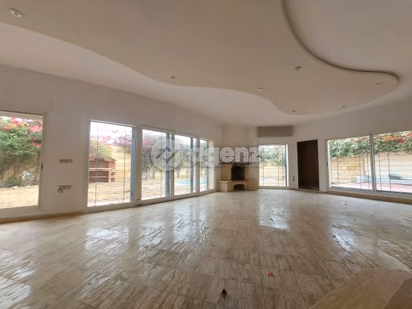 Villa à vendre 685 m², 6 chambres Tamaris Dar Bouazza
