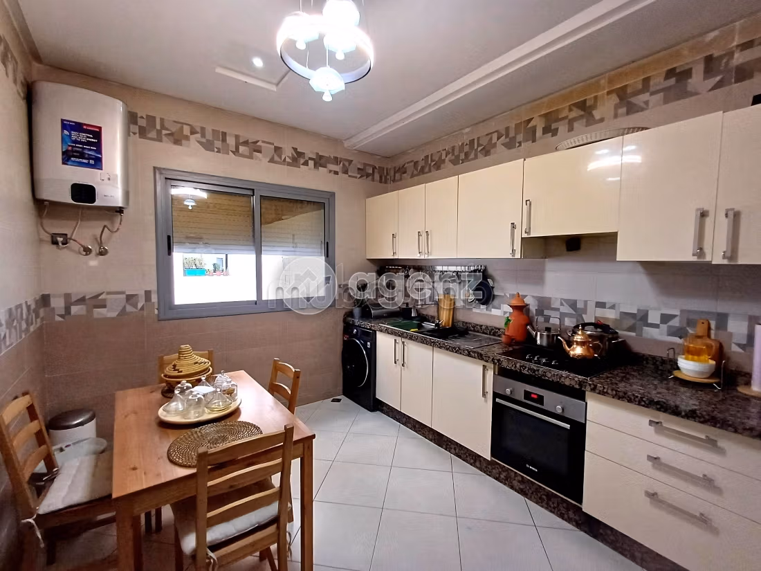 Piso en venta. Area 126 m². Ascensor