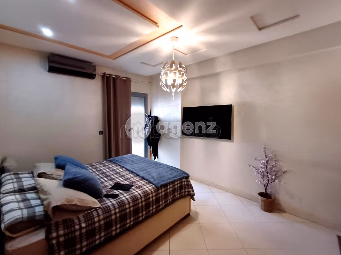 Piso en venta. Area 126 m². Ascensor