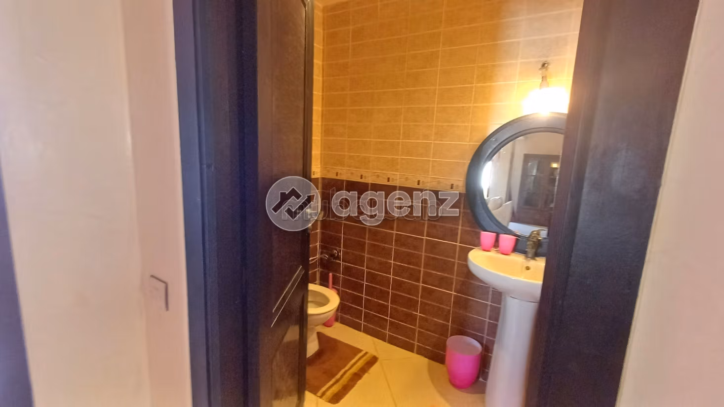 Beautiful apartment for sale. Small area 113 m². Cellar, Large terrace