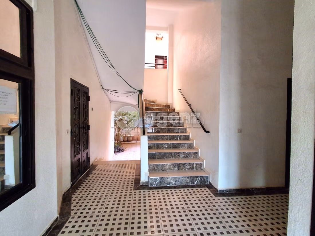 Bonito piso en venta en Route de Safi. 2 dormitorios. Sin ascensor