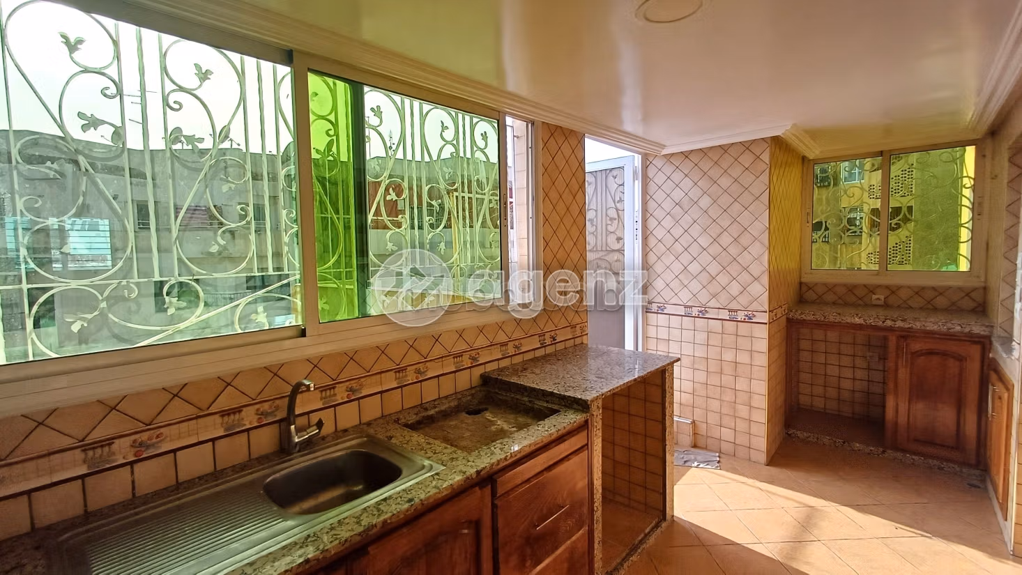 Piso en venta en Belvédère. Area 109 m². Parking y ascensor
