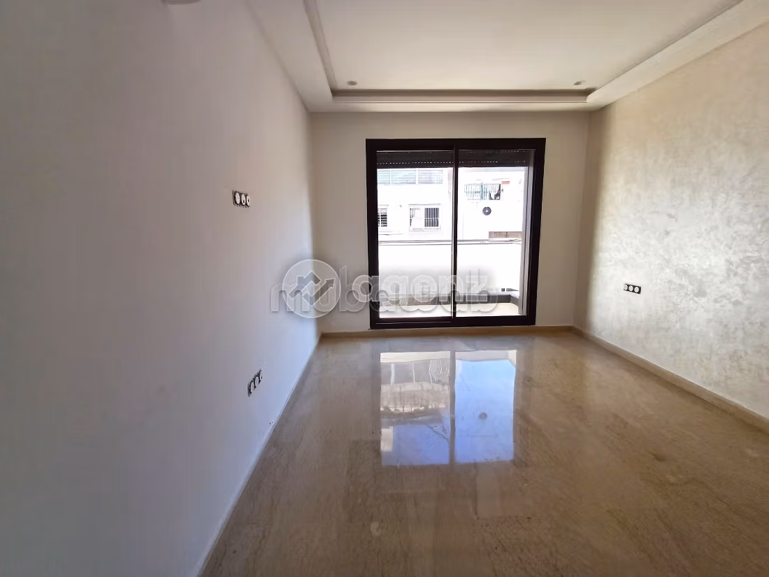 Find an apartment to buy in Gauthier. Surface area 107 m². Carpark and elevator