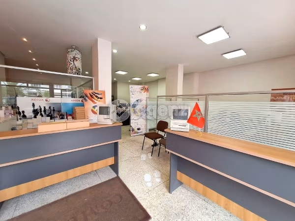 Offices & shops for sale in Gauthier. Total area 140 m²