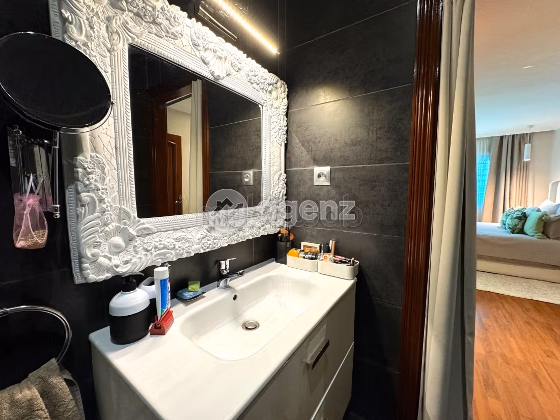 Apartment to purchase in CIL Hay Salam. Area 93 m². With Lift, Carpark