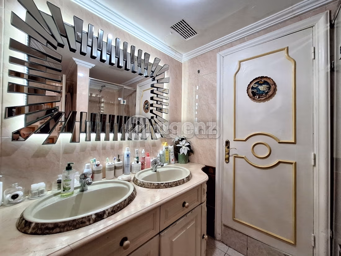 Apartment for sale in Belvédère. 3 beautiful rooms. With Lift, Balcony