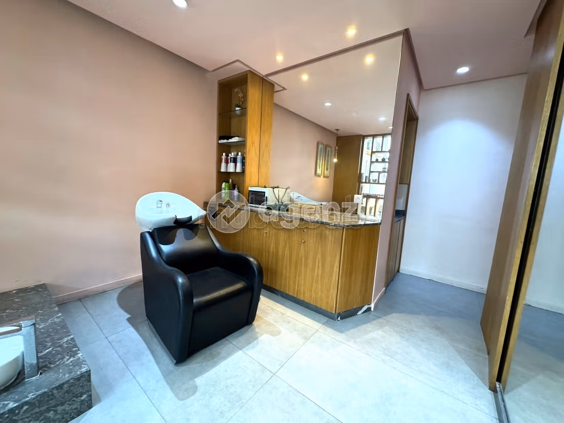 Commerce à vendre 77 m² Beauséjour Casablanca