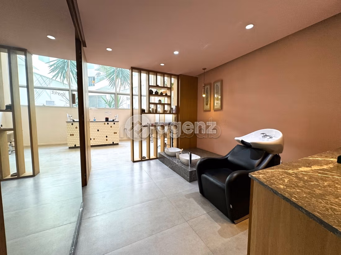 Commerce à vendre 77 m² Beauséjour Casablanca