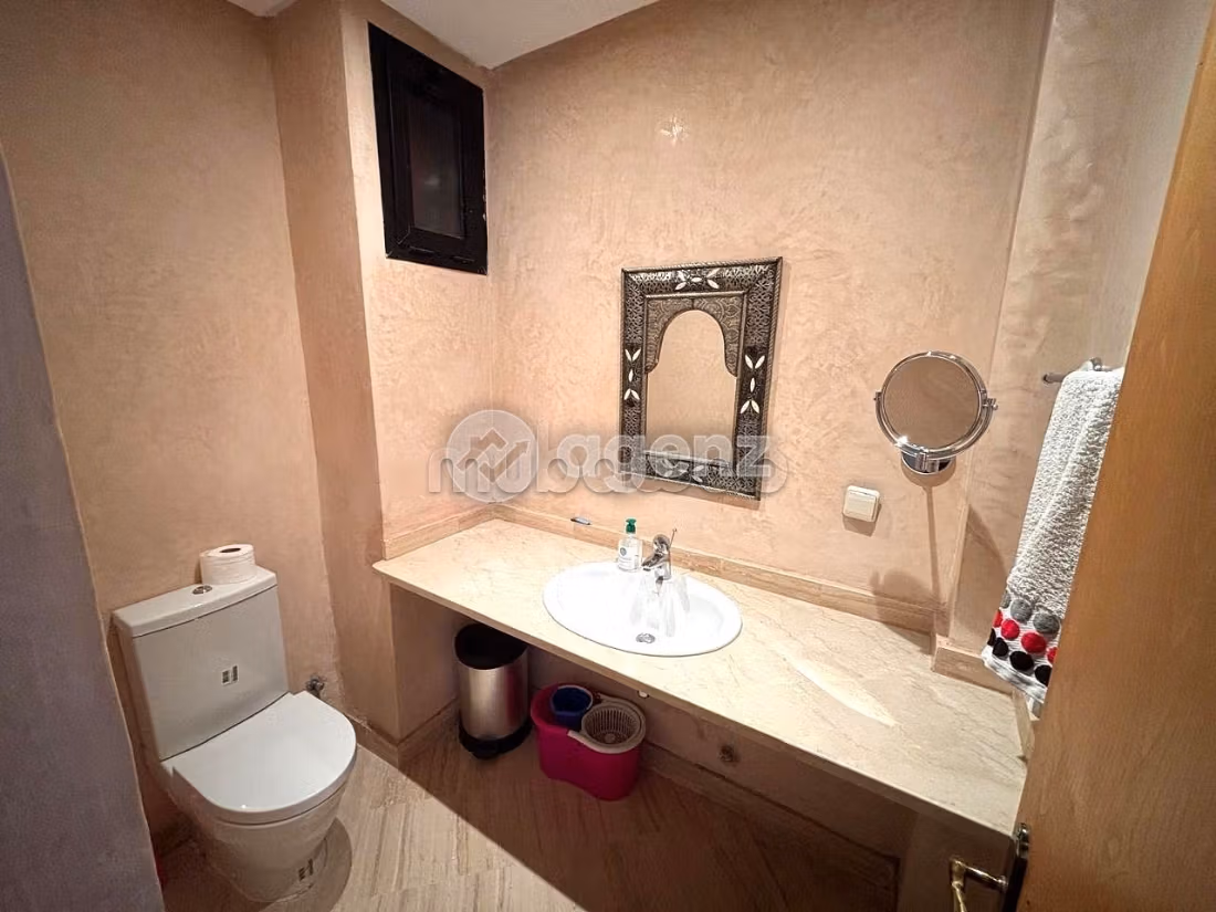 Magnífico piso en venta en Masmoudi. 2 dormitorios. Mobiliario