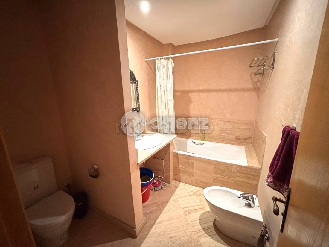 Magnífico piso en venta en Masmoudi. 2 dormitorios. Mobiliario