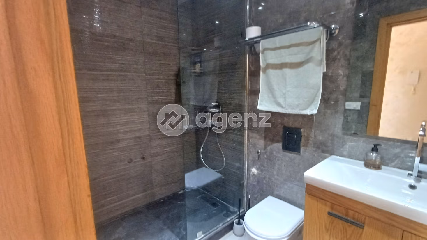 Appartement à vendre 132 m², 4 chambres Errahma Dar Bouazza