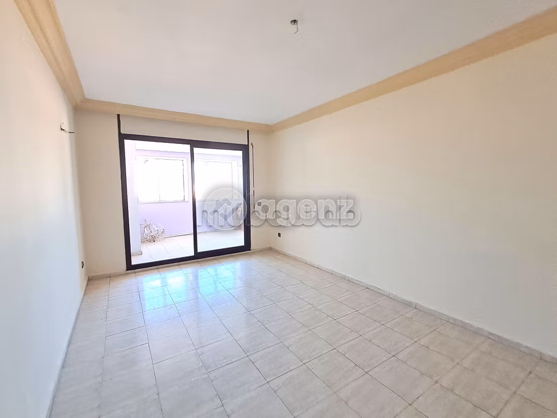 Appartement à vendre 158 m², 3 chambres Les Hôpitaux Casablanca