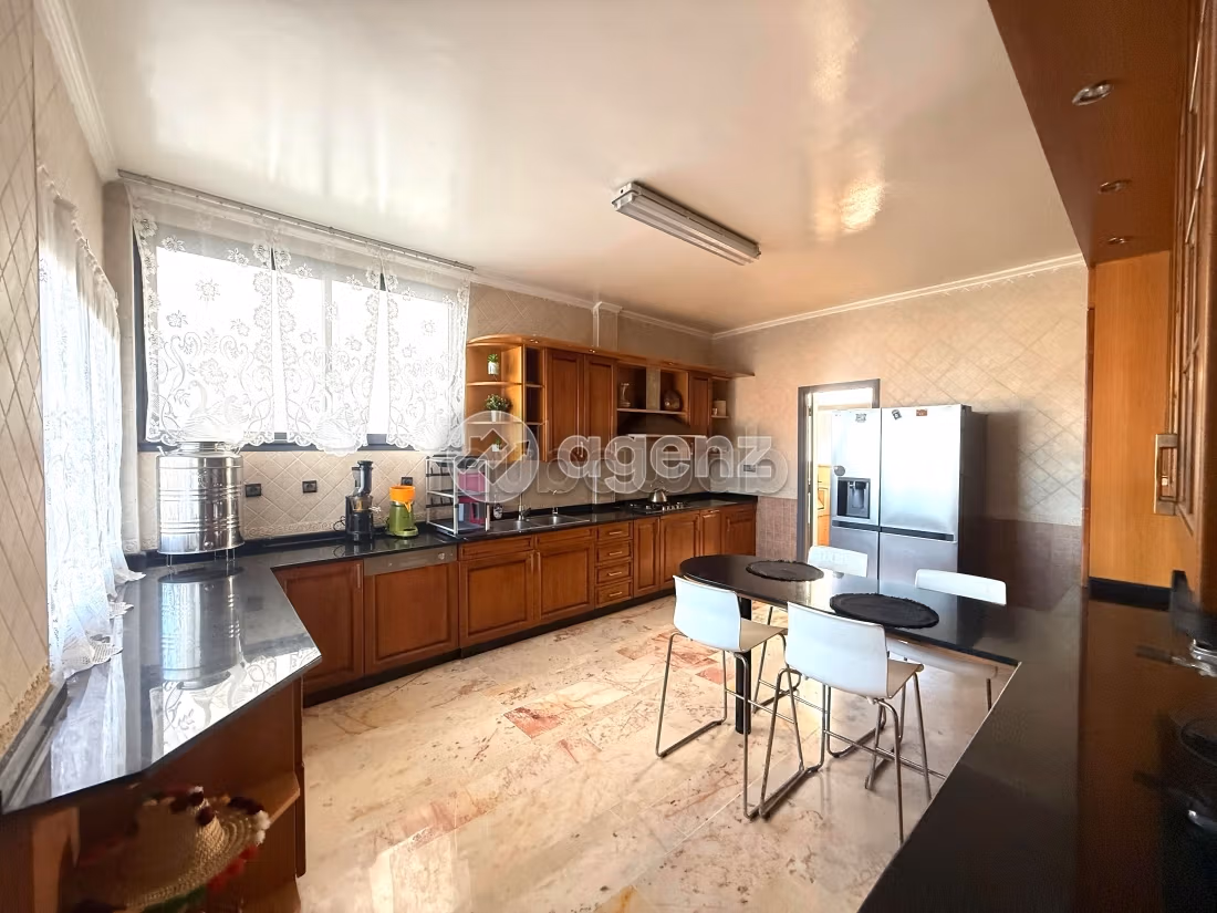 Appartement à vendre 315 m², 5 chambres Ain Diab Extension Casablanca — 4