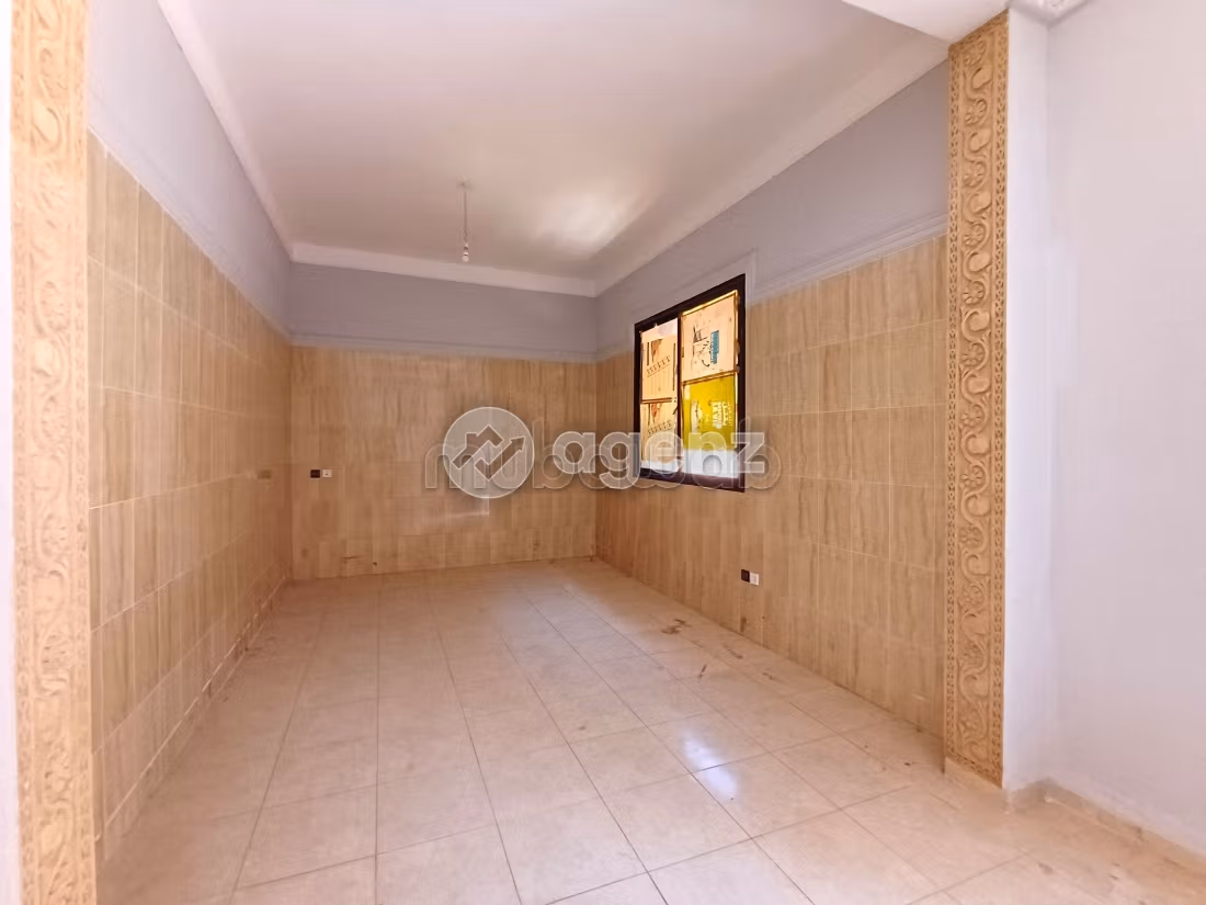 Fabulous house for sale in Daoudiat. 3 rooms. Garage and terrace