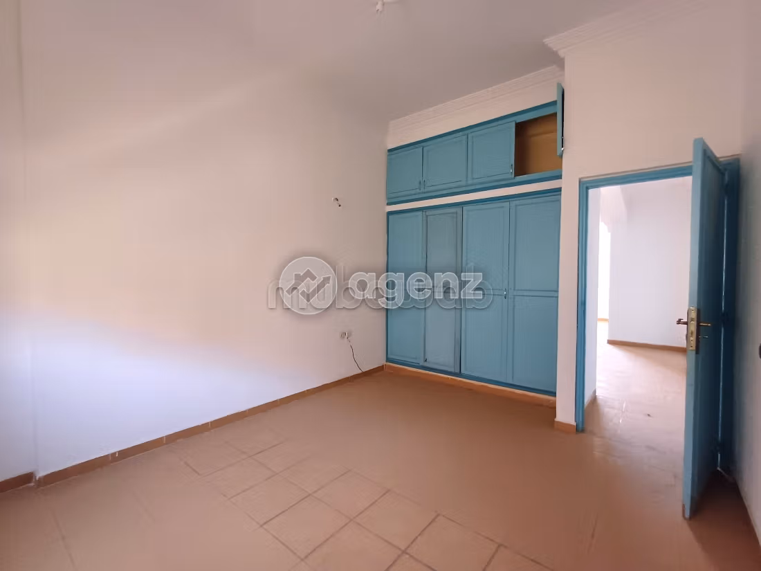 Fabulous house for sale in Daoudiat. 3 rooms. Garage and terrace