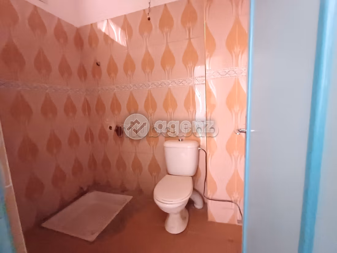 Fabulous house for sale in Daoudiat. 3 rooms. Garage and terrace