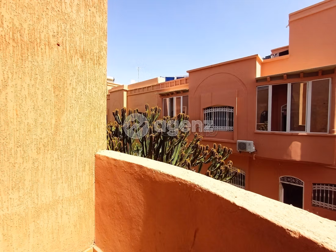 Fabulous house for sale in Daoudiat. 3 rooms. Garage and terrace
