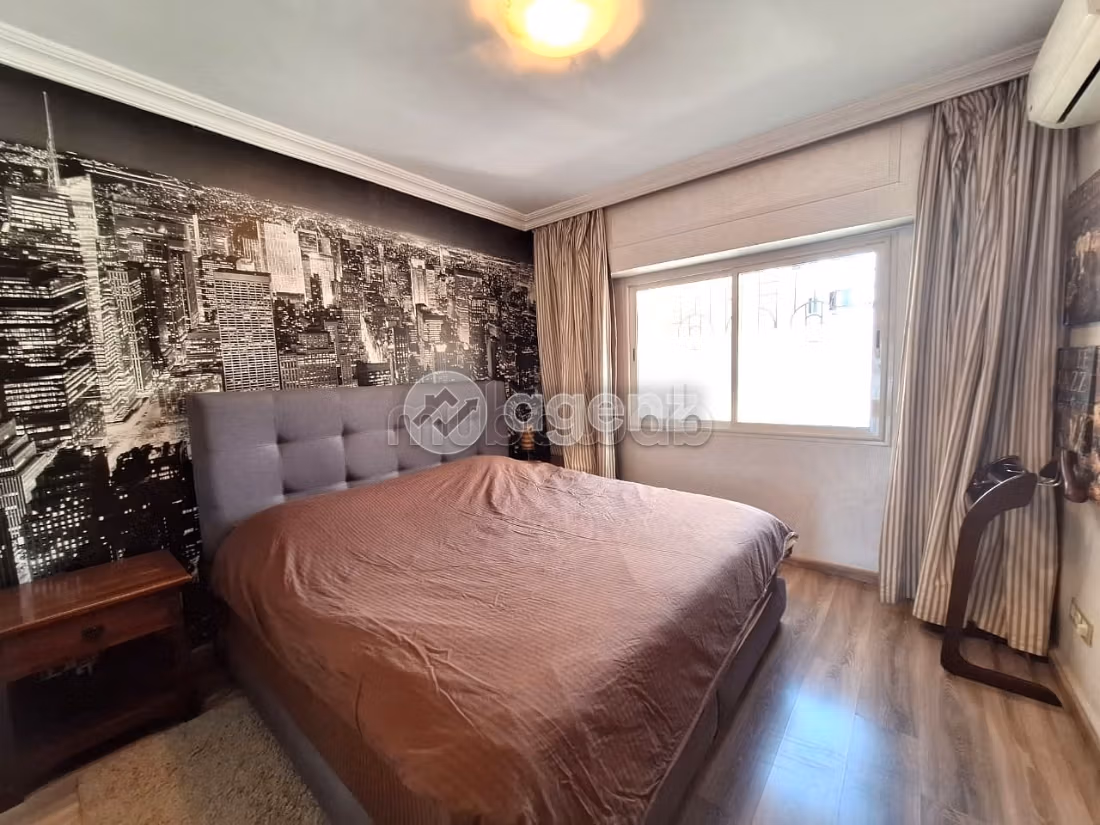 Affitta il tuo appartamento a Racine. 3 camere da letto. Terrazzo e garage
