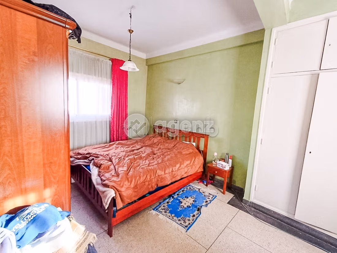 Appartamento in vendita a Liberté. Superficie 335 m². Ascensore e terrazzo