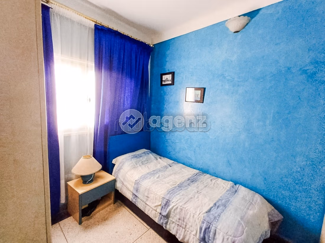 Appartamento in vendita a Liberté. Superficie 335 m². Ascensore e terrazzo