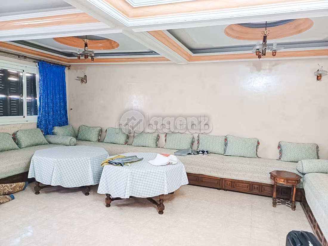 Appartamento in vendita a Liberté. Superficie 335 m². Ascensore e terrazzo