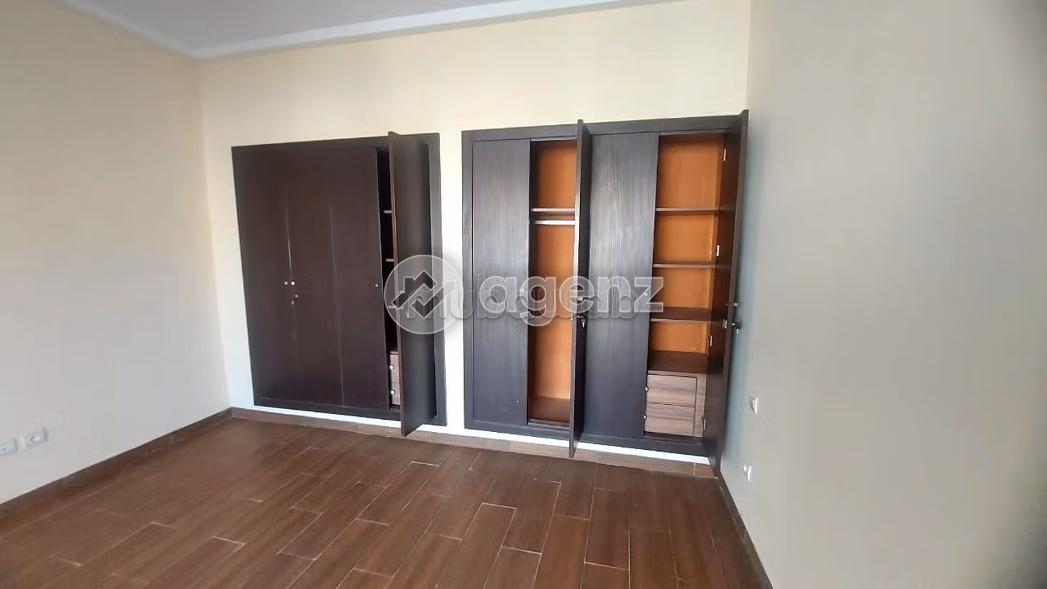 Flat for rent. 2 rooms. Fitted kitchen
