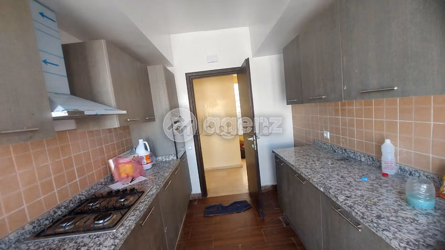 Flat for rent. 2 rooms. Fitted kitchen
