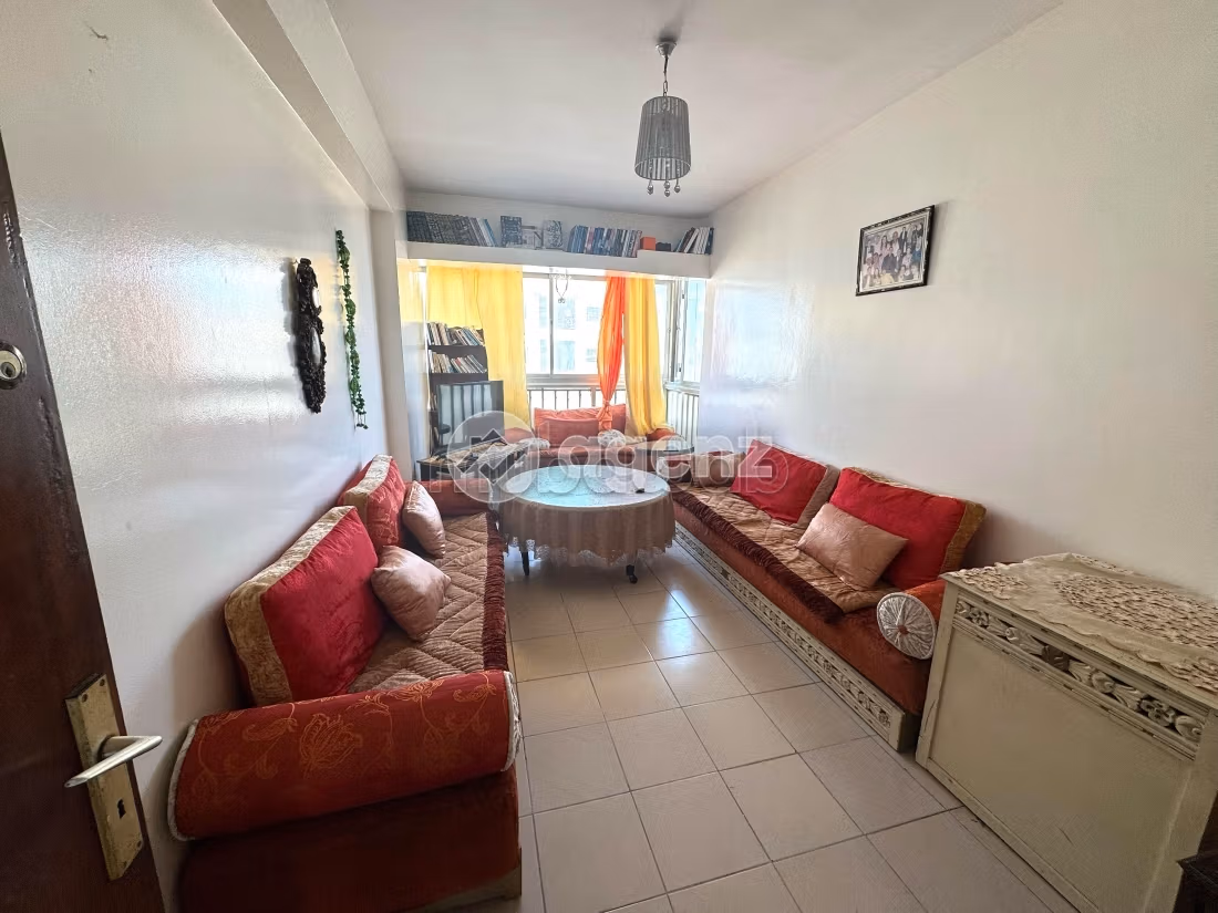 Sell apartment in Bourgogne Est. 3 rooms. Carpark and elevator