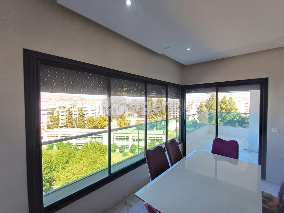 Appartamento da acquistare a Nouvelle Ville. 3 camere. Ascensore e posto auto