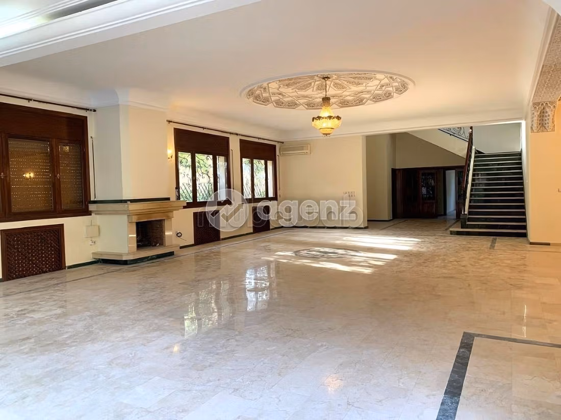 Villa à vendre 1 146 m², 5 chambres Californie Casablanca