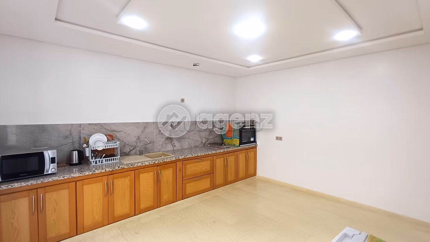 Residenza di lusso in vendita a Oued Fes. 2 camere. Posto auto e giardino