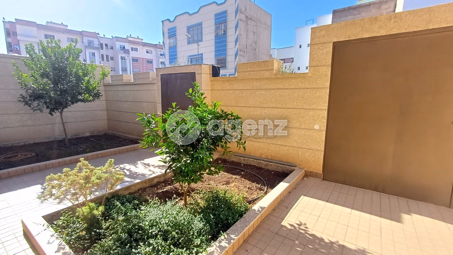Residenza di lusso in vendita a Oued Fes. 2 camere. Posto auto e giardino